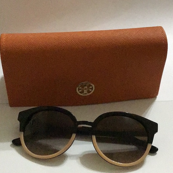 Tory Burch Accessories - Tory Burch Panama Sunglasses TY 7062